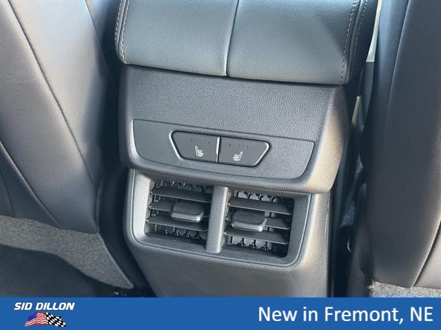 New 2027 GMC Terrain AT4 w/ Convenience Package III AWD/4WD image 19