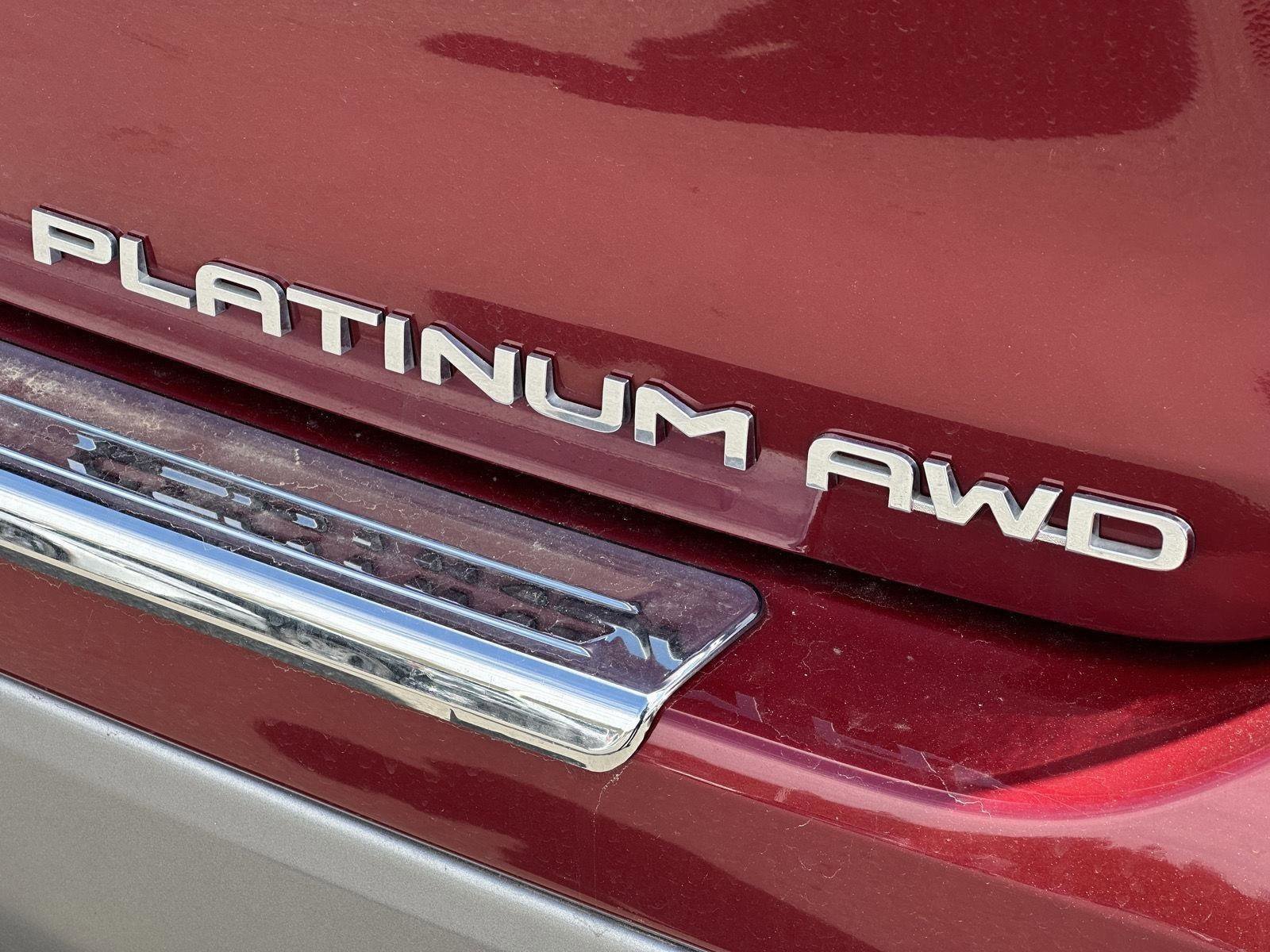 Used 2024 Toyota Highlander Platinum image 10