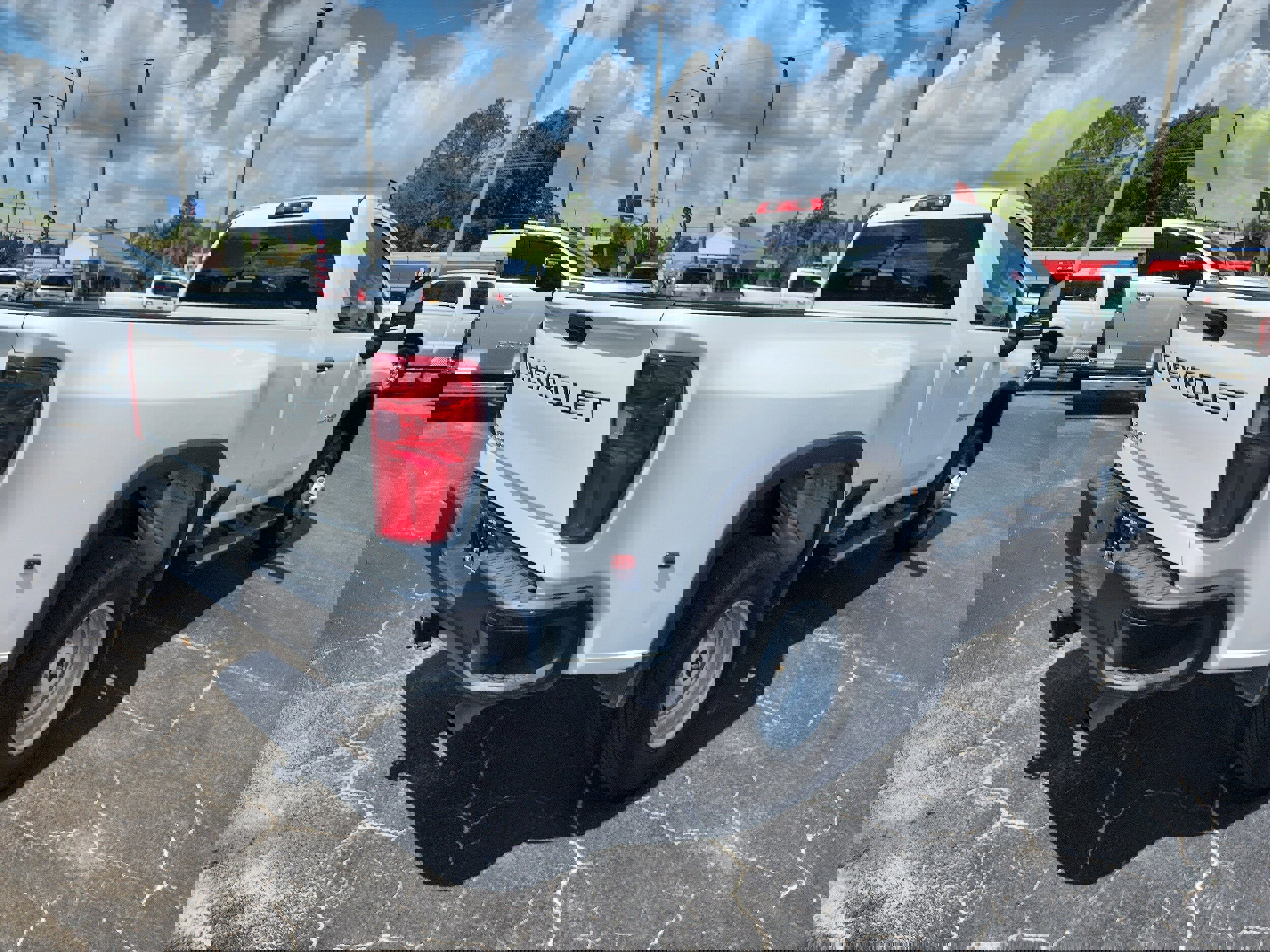 Used 2023 Chevrolet Silverado 3500 W/T image 4