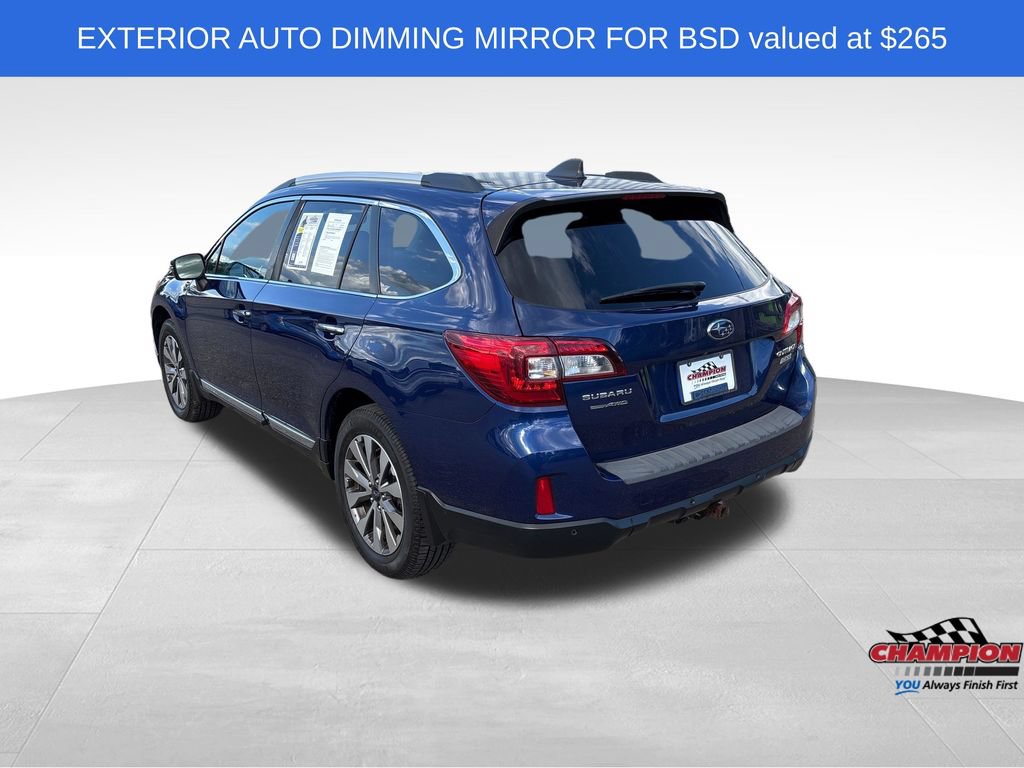 Used 2017 Subaru Outback 2.5i Touring AWD/4WD video 3