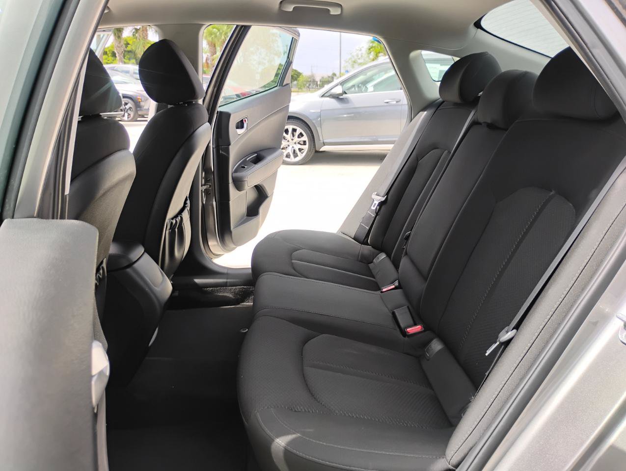 Used 2017 Kia Optima LX FWD image 81