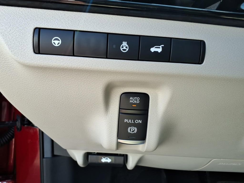 Used 2025 Nissan Murano SL image 17