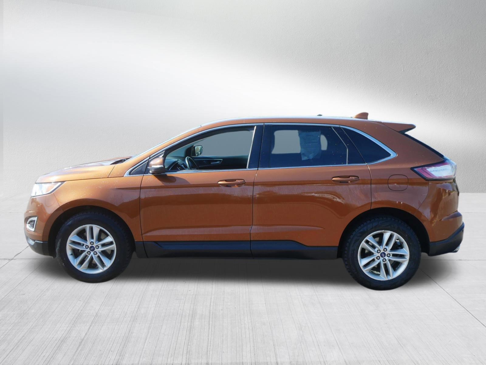 Used 2017 Ford Edge SEL w/ Class II Trailer Tow Package AWD/4WD image 4