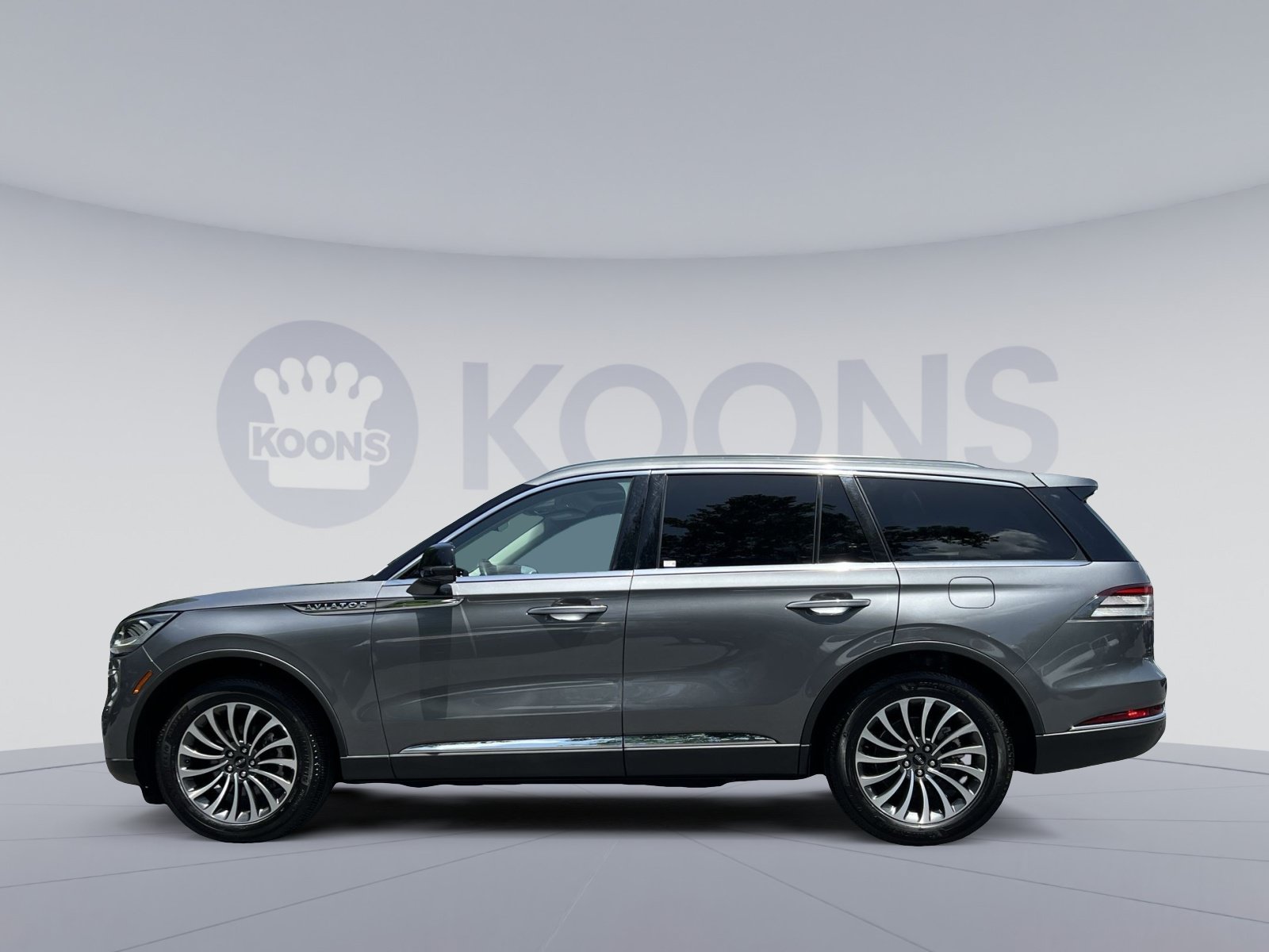 Used 2024 Lincoln Aviator Reserve AWD/4WD image 7