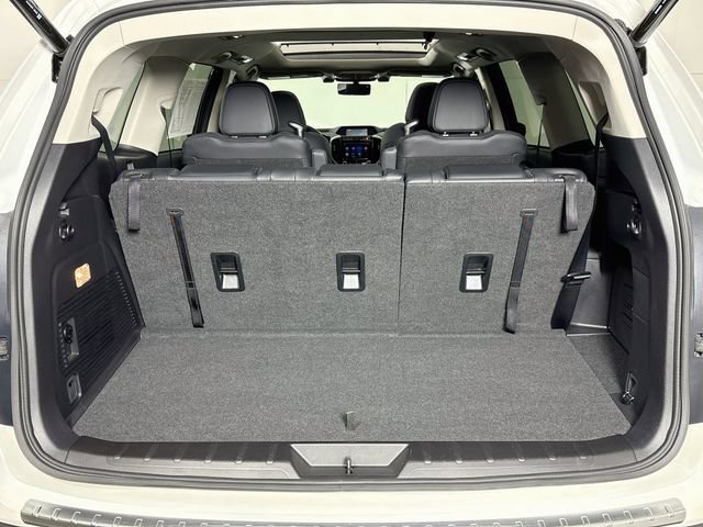 Certified 2022 Subaru Ascent Touring AWD/4WD image 30