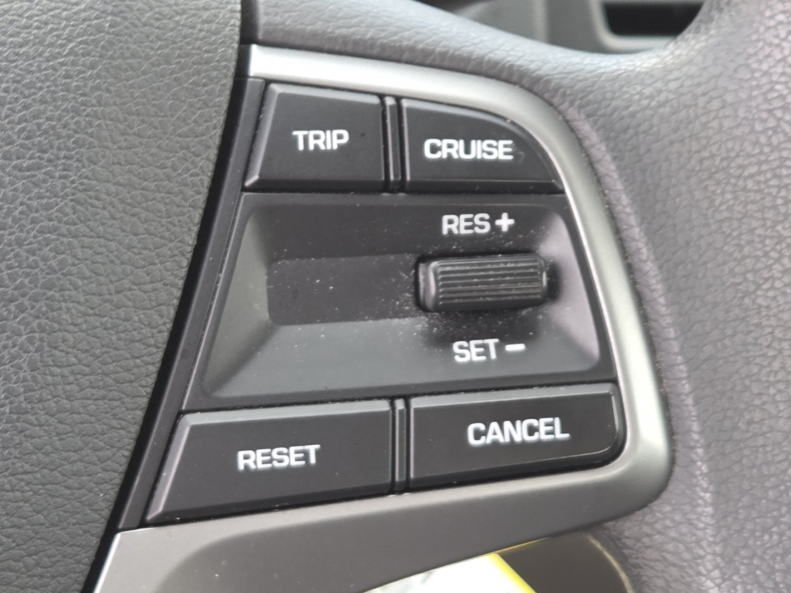 Used 2017 Hyundai Elantra SE FWD image 7