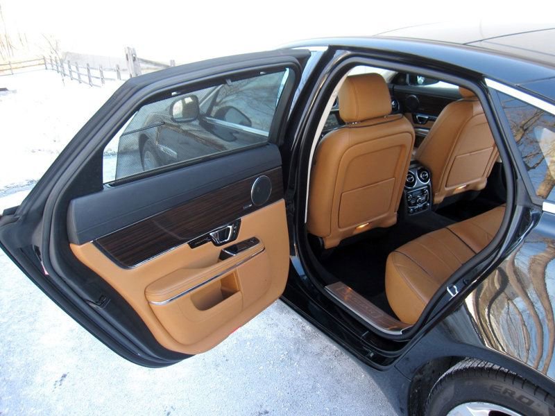 Used 2015 Jaguar XJ L Portfolio image 26