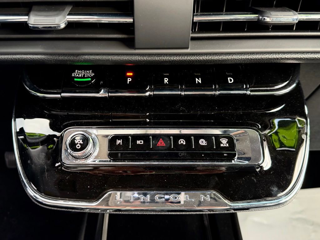 Used 2025 Lincoln Corsair FWD w/ Equipment Group 101A image 26