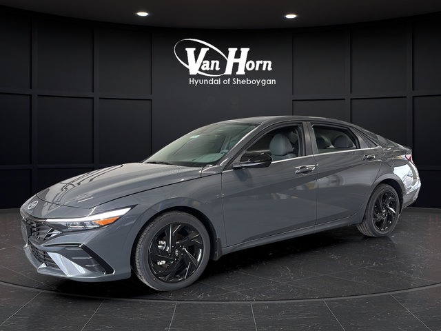 New 2026 Hyundai Elantra SEL Sport Premium FWD image 3