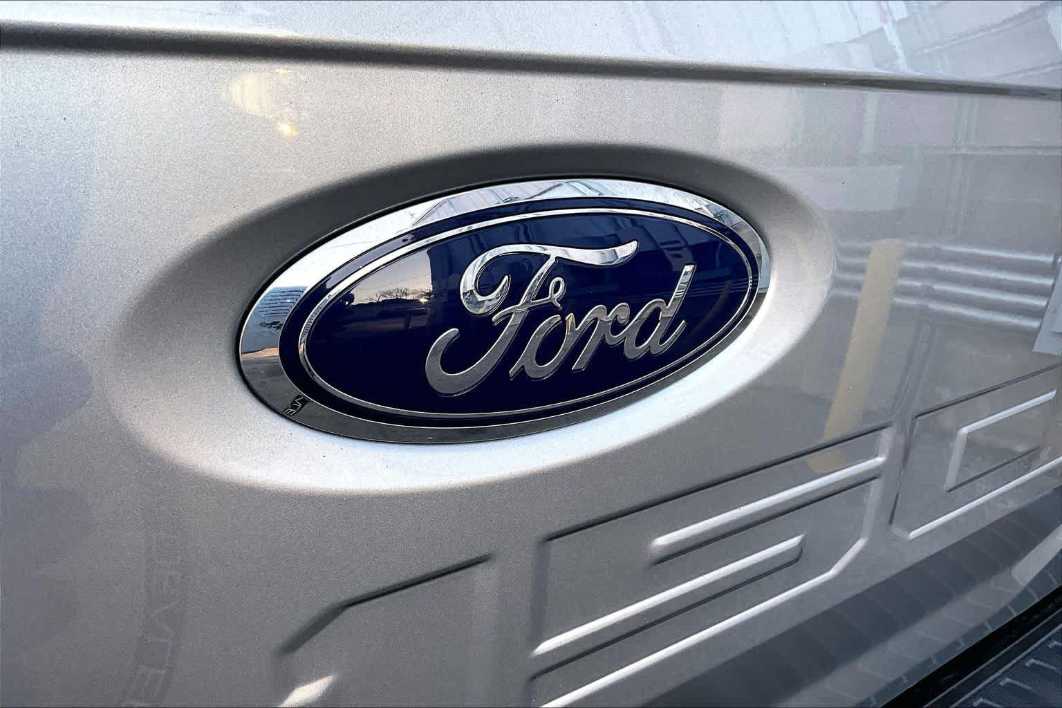 Used 2022 Ford F150 XLT w/ Equipment Group 302A High AWD/4WD image 31