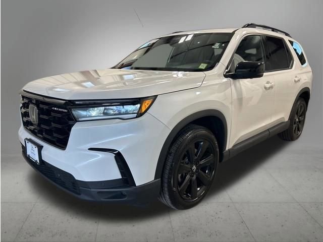 Certified 2025 Honda Pilot Black Edition image 1