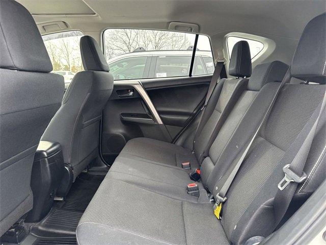 Used 2018 Toyota RAV4 XLE image 9