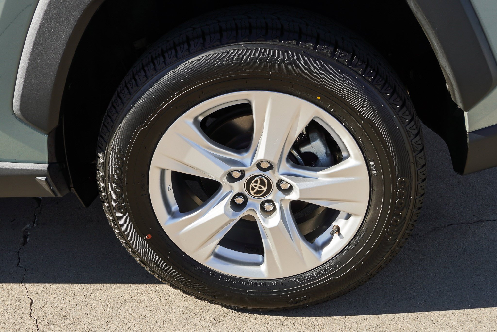 Certified 2021 Toyota RAV4 XLE w/ Convenience Package FWD image 13