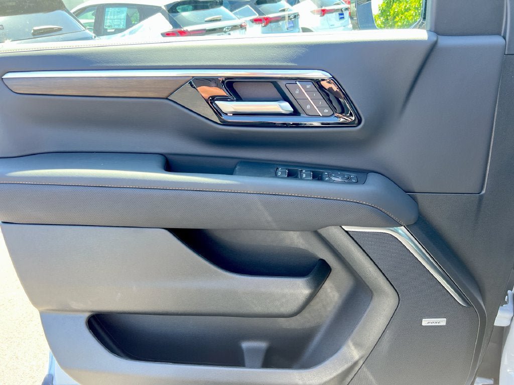 New 2026 Chevrolet Tahoe High Country AWD/4WD image 19