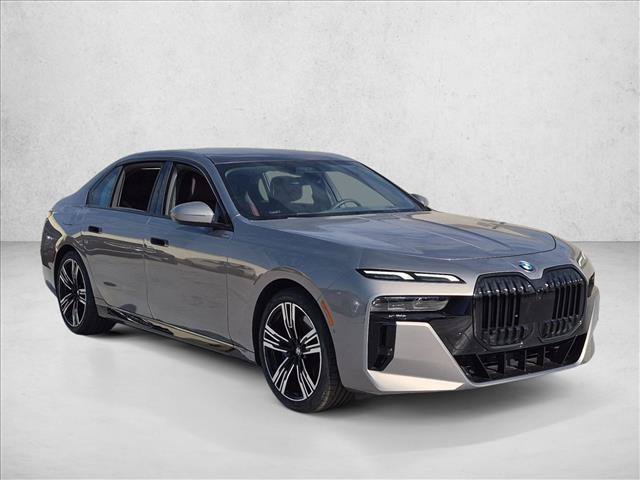 Used 2023 BMW 760i xDrive w/ Luxury Rear Seating Package AWD/4WD image 3