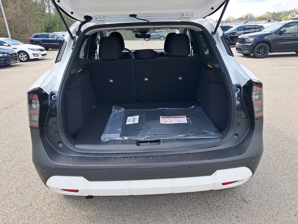 New 2026 Nissan Kicks SV w/ SV Premium Package AWD/4WD image 24