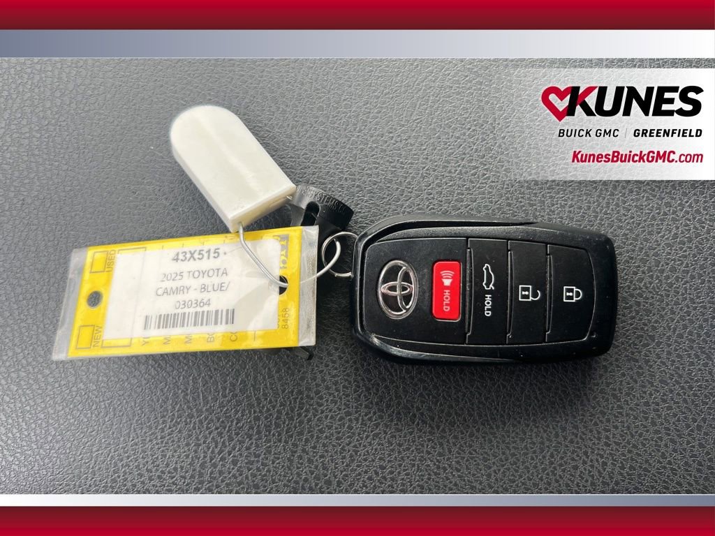 Used 2025 Toyota Camry LE image 18