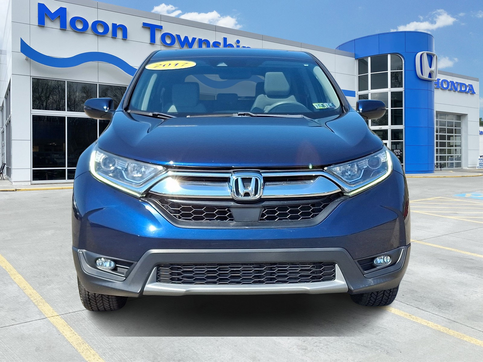 Used 2017 Honda CR-V EX image 2