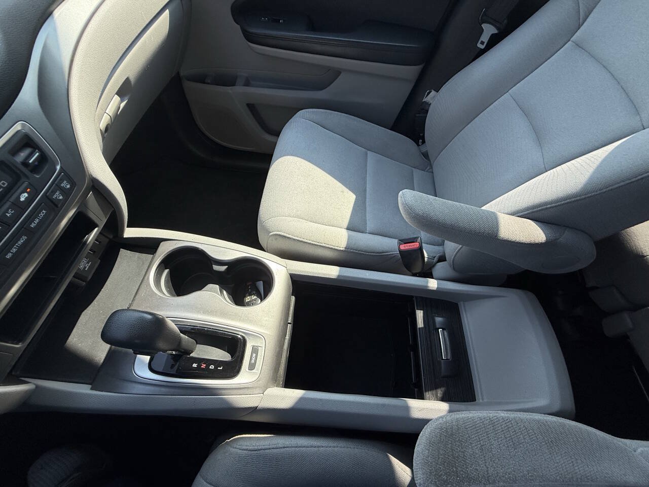 Used 2016 Honda Pilot EX image 25