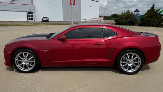 Used 2012 Chevrolet Camaro SS w/ RS Package RWD image 3