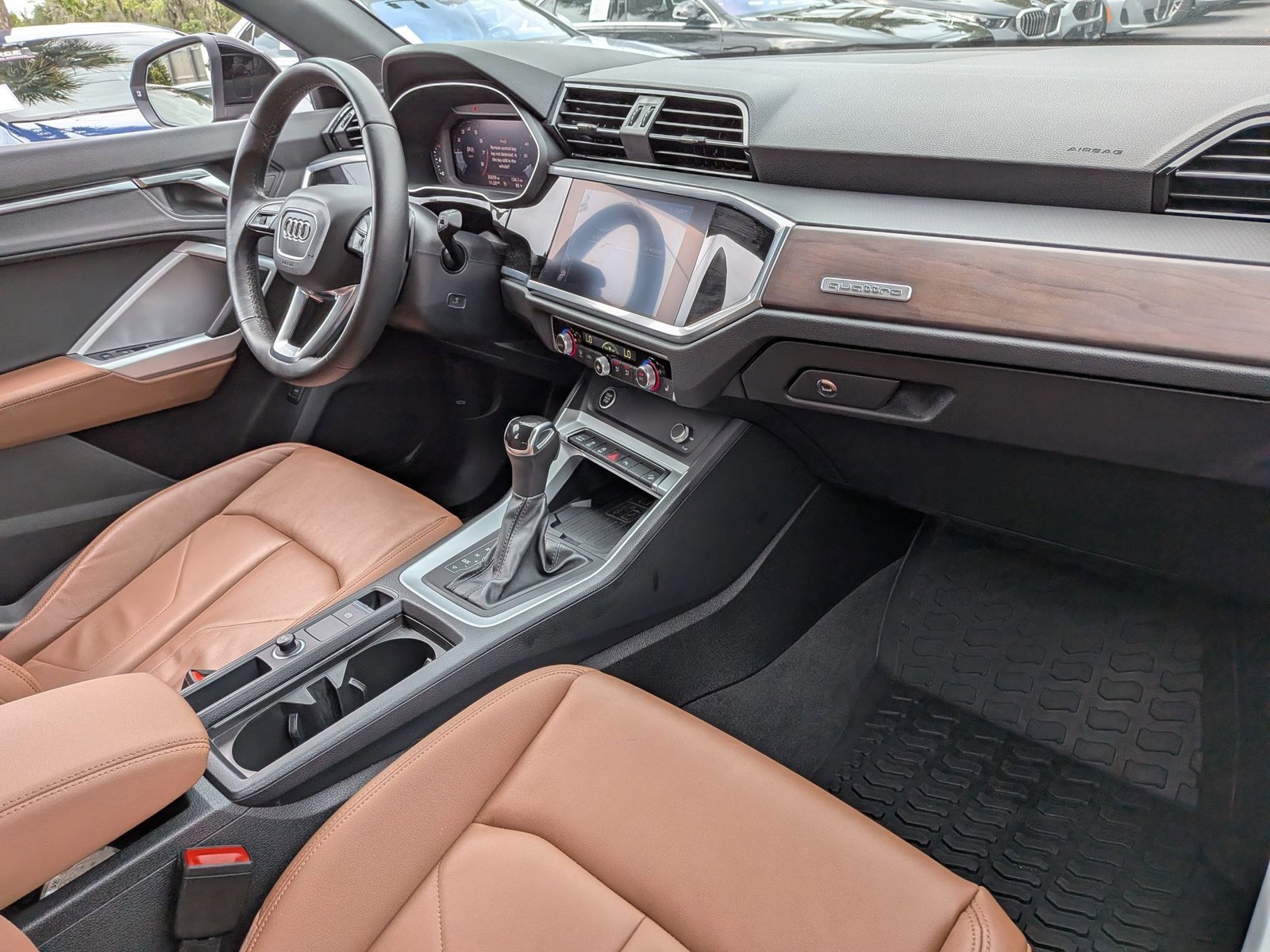 Used 2021 Audi Q3 2.0T Premium Plus w/ Premium Plus Package AWD/4WD image 17
