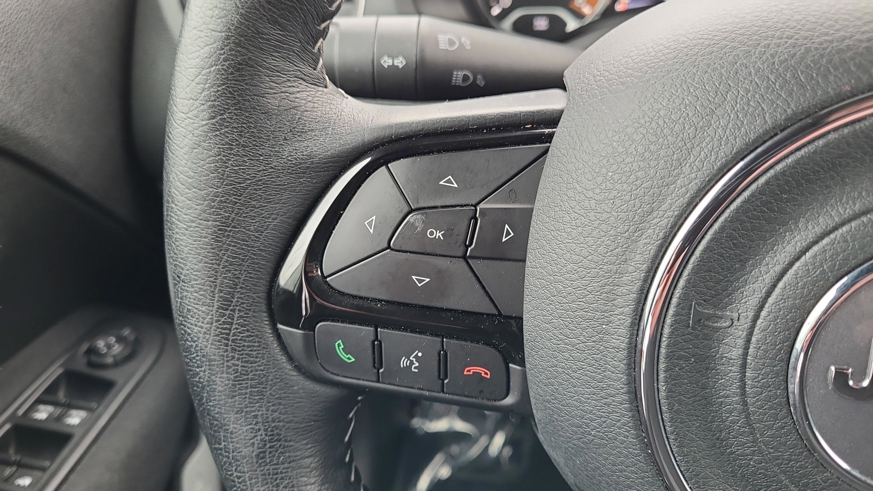 Used 2021 Jeep Renegade Latitude image 14