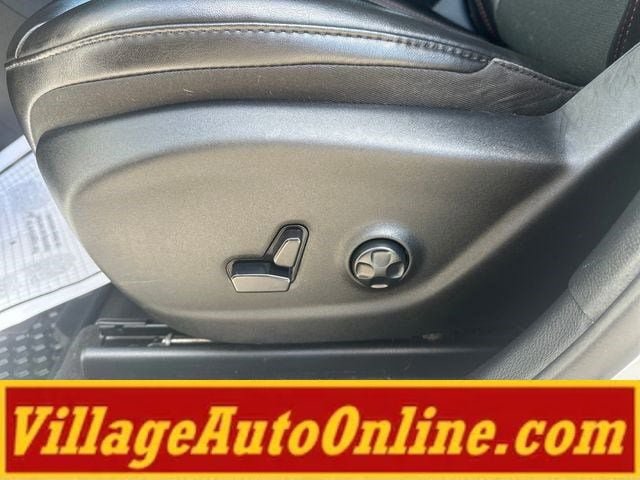 Used 2021 Jeep Cherokee Trailhawk w/ Trailer Tow Group AWD/4WD image 17