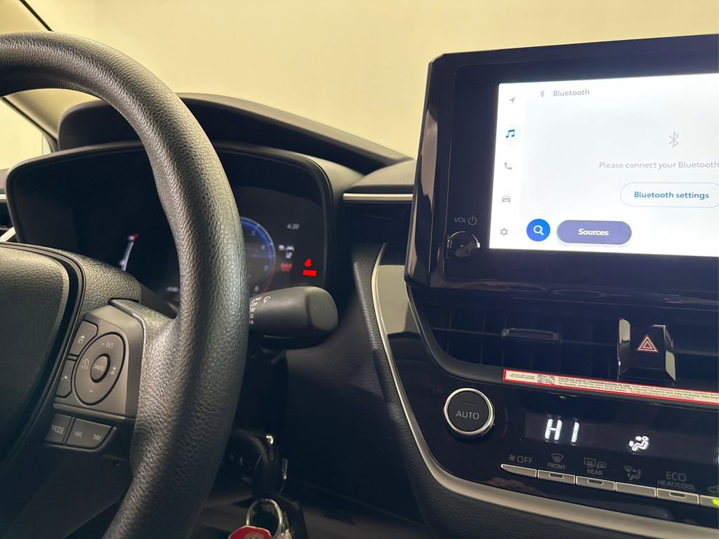 Used 2026 Toyota Corolla LE image 30