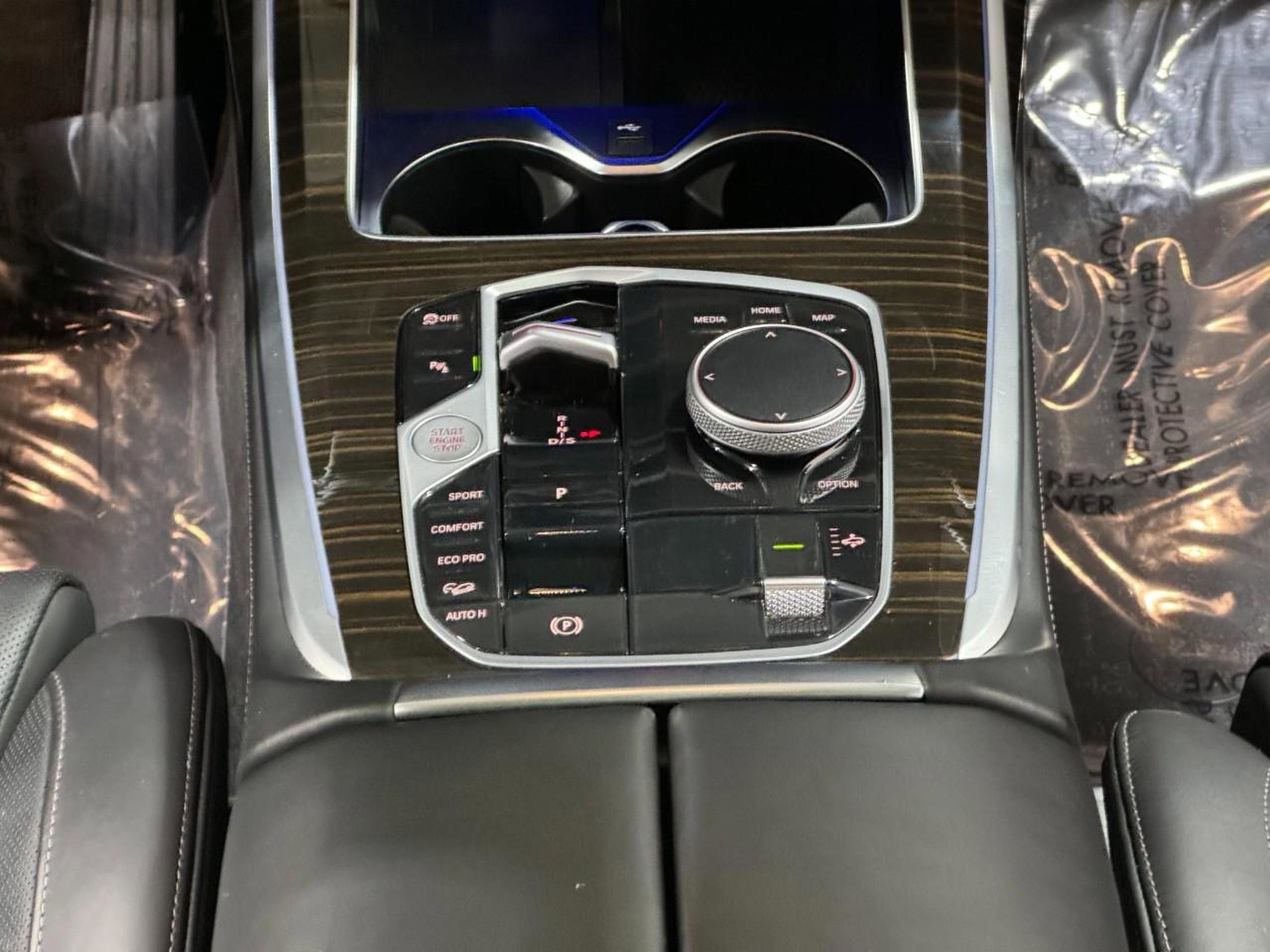 Used 2025 BMW X7 xDrive40i image 15