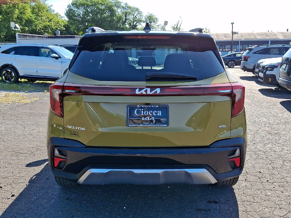 Used 2024 Kia Seltos S AWD/4WD image 10