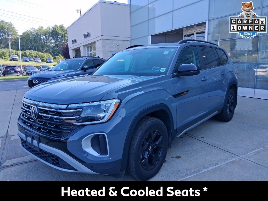 Used 2025 Volkswagen Atlas Peak Edition SE AWD/4WD image 7
