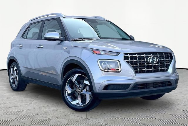 Certified 2024 Hyundai Venue SEL FWD image 1