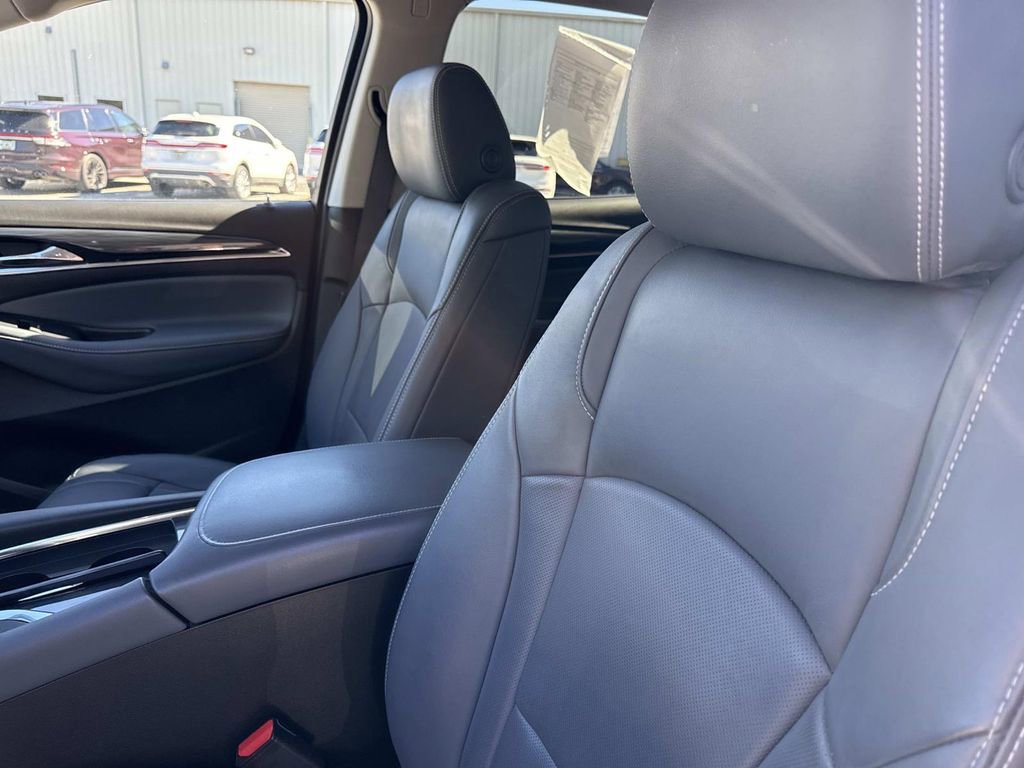 Used 2021 Buick Enclave Essence w/ Sport Touring Edition image 22