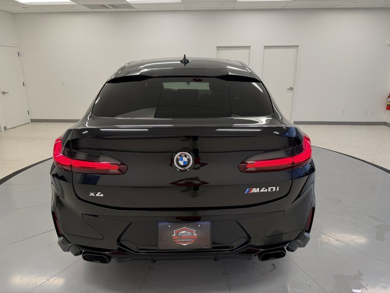 Used 2024 BMW X4 M40i w/ Premium Package image 73