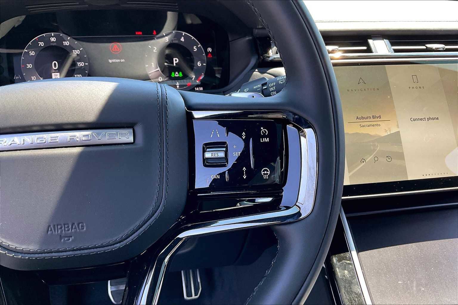 New 2026 Land Rover Range Rover Velar Dynamic SE image 15