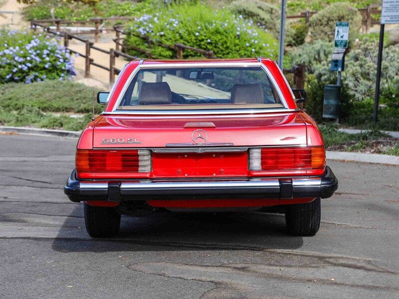 Used 1988 Mercedes-Benz 560 SL image 4