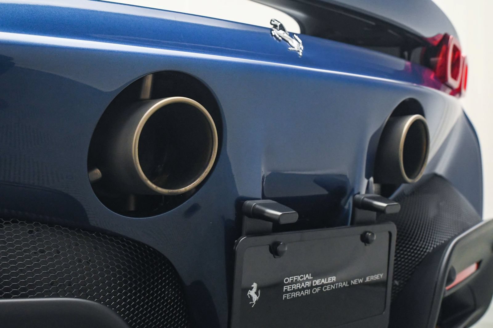 Used 2021 Ferrari SF90 Stradale AWD/4WD image 12