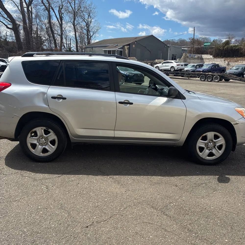Used 2012 Toyota RAV4 4WD w/ Value Pkg image 6