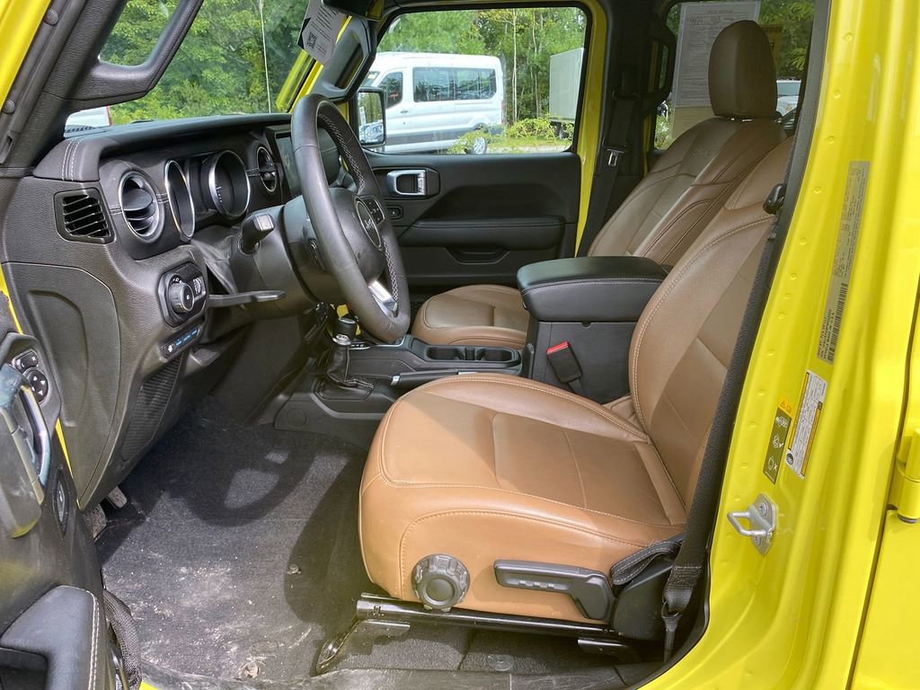 Used 2023 Jeep Wrangler Sahara AWD/4WD image 12