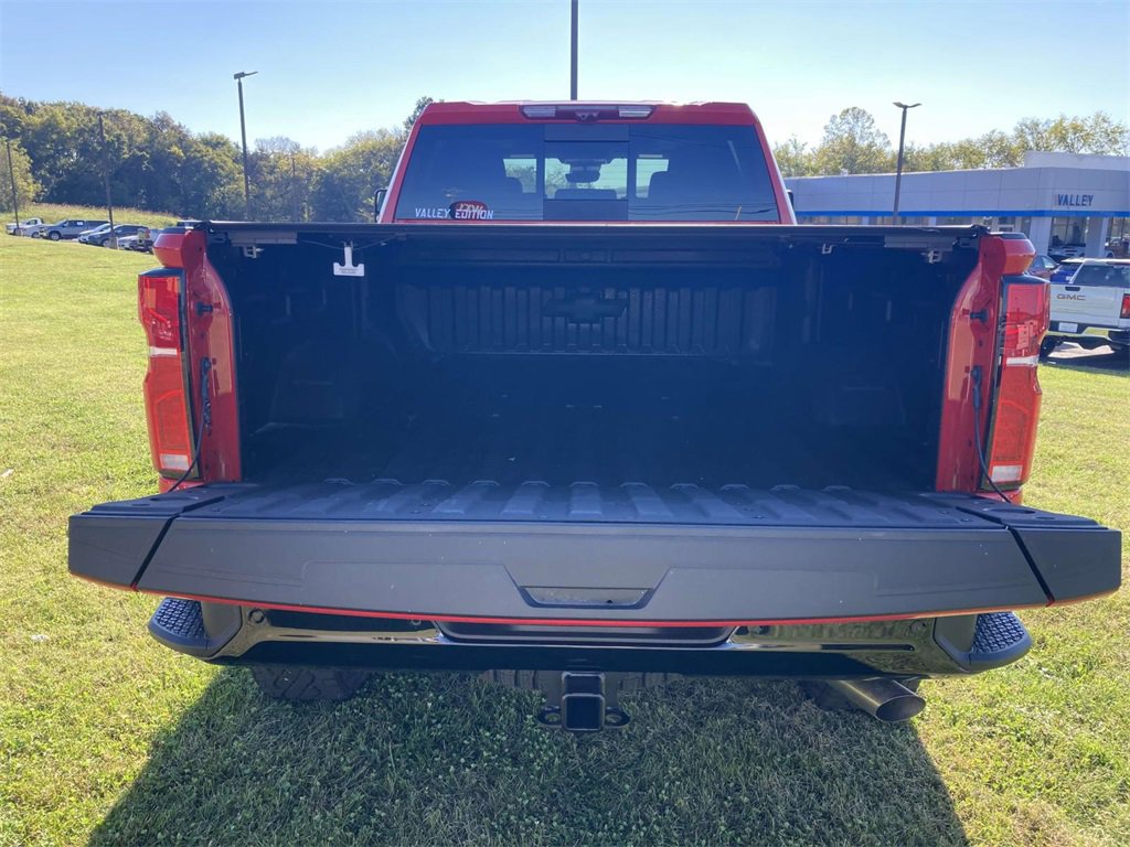 New 2026 Chevrolet Silverado 2500 ZR2 image 11