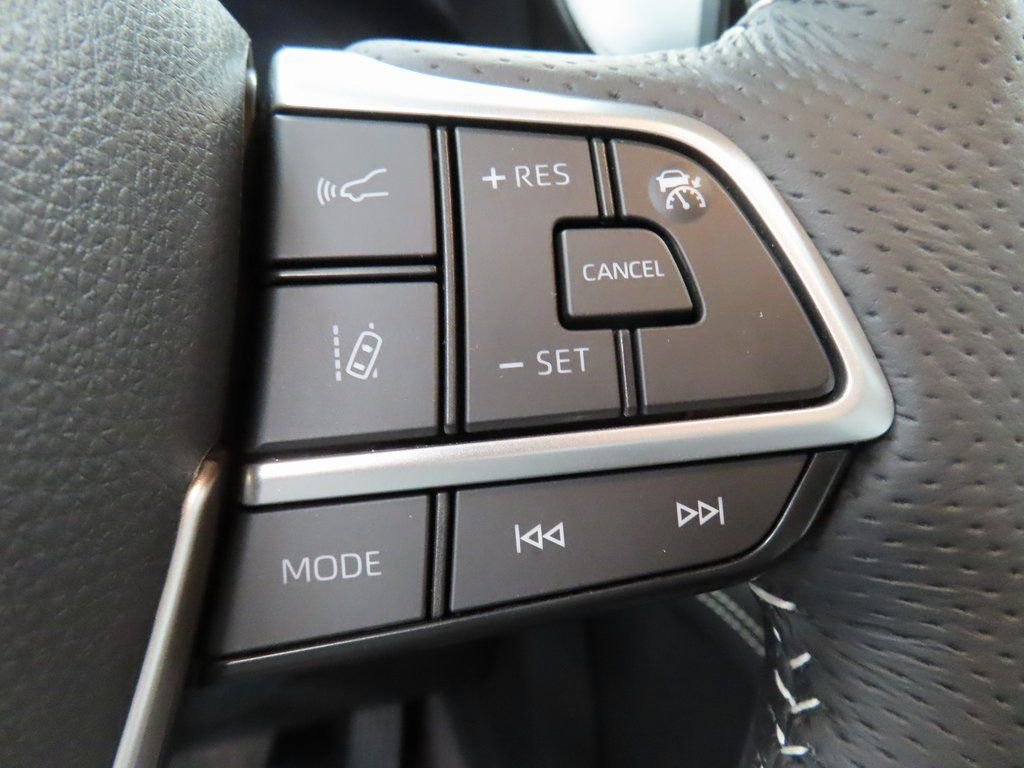 Used 2025 Toyota Sienna XSE image 45