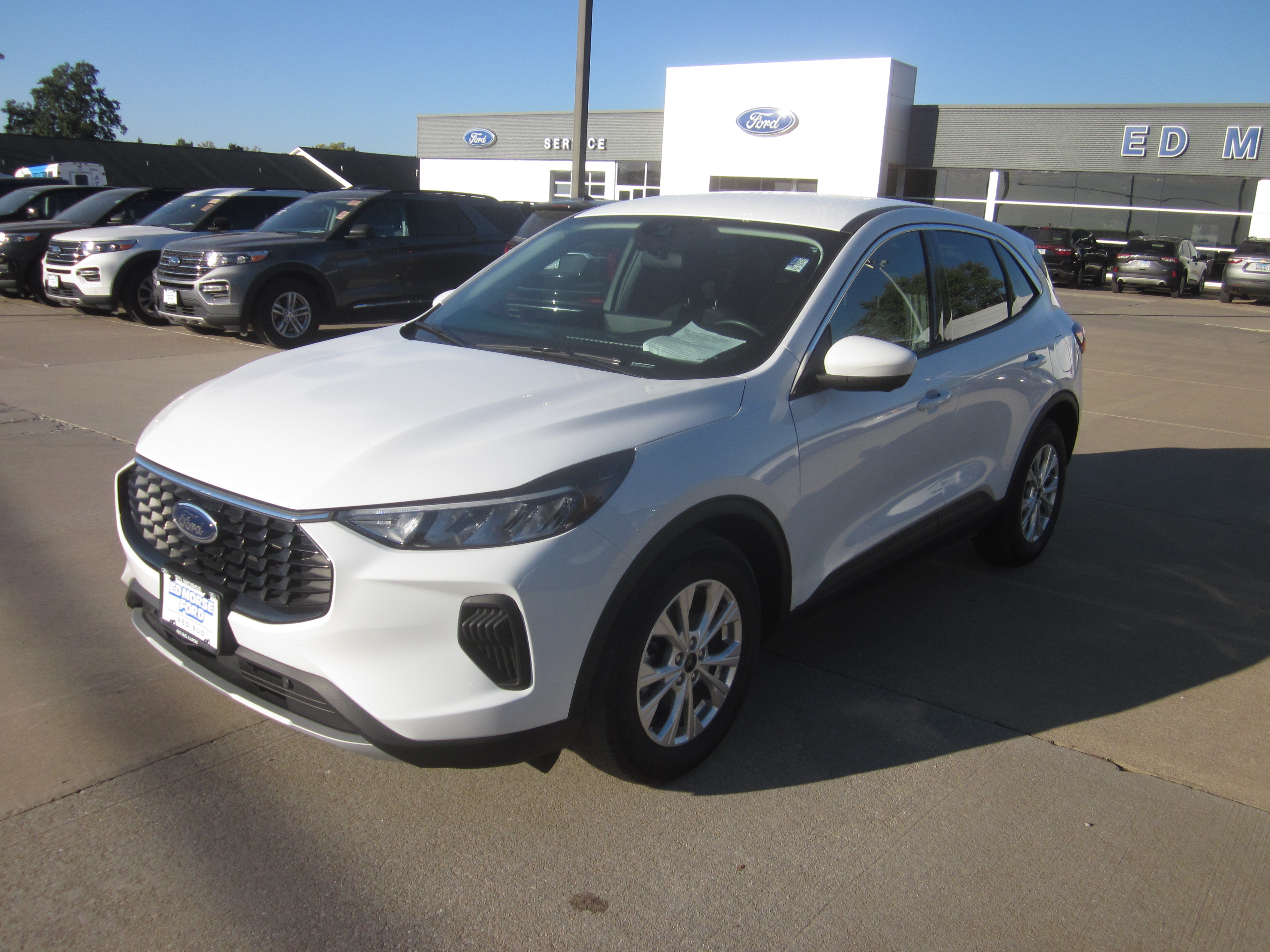 Used 2023 Ford Escape Active w/ Tech Pack #2 FWD image 3