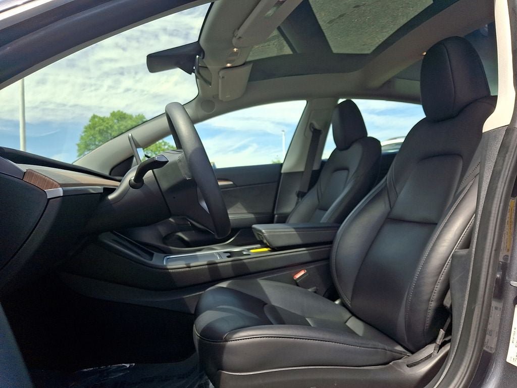 Used 2023 Tesla Model 3 Standard Range RWD image 13