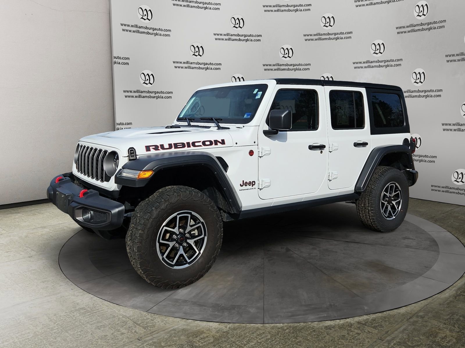 Used 2025 Jeep Wrangler Unlimited Rubicon image 1