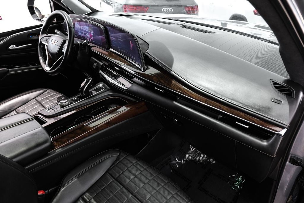 Used 2021 Cadillac Escalade Premium Luxury Platinum AWD/4WD image 10
