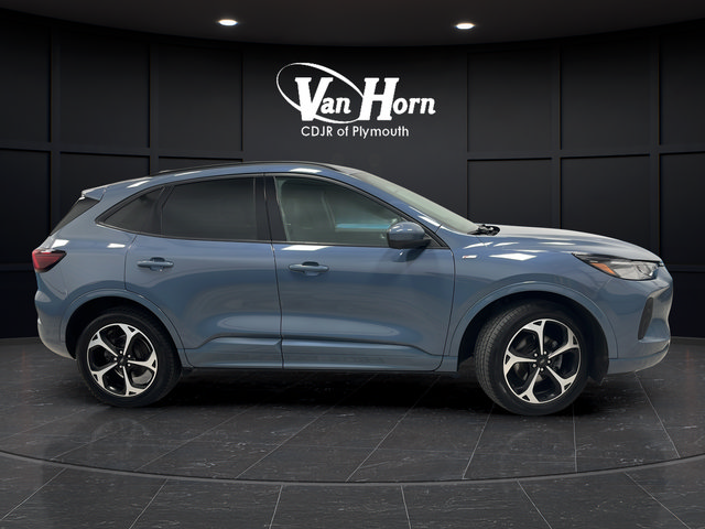Used 2024 Ford Escape ST-Line Select w/ Tech Pack #2 AWD/4WD image 8