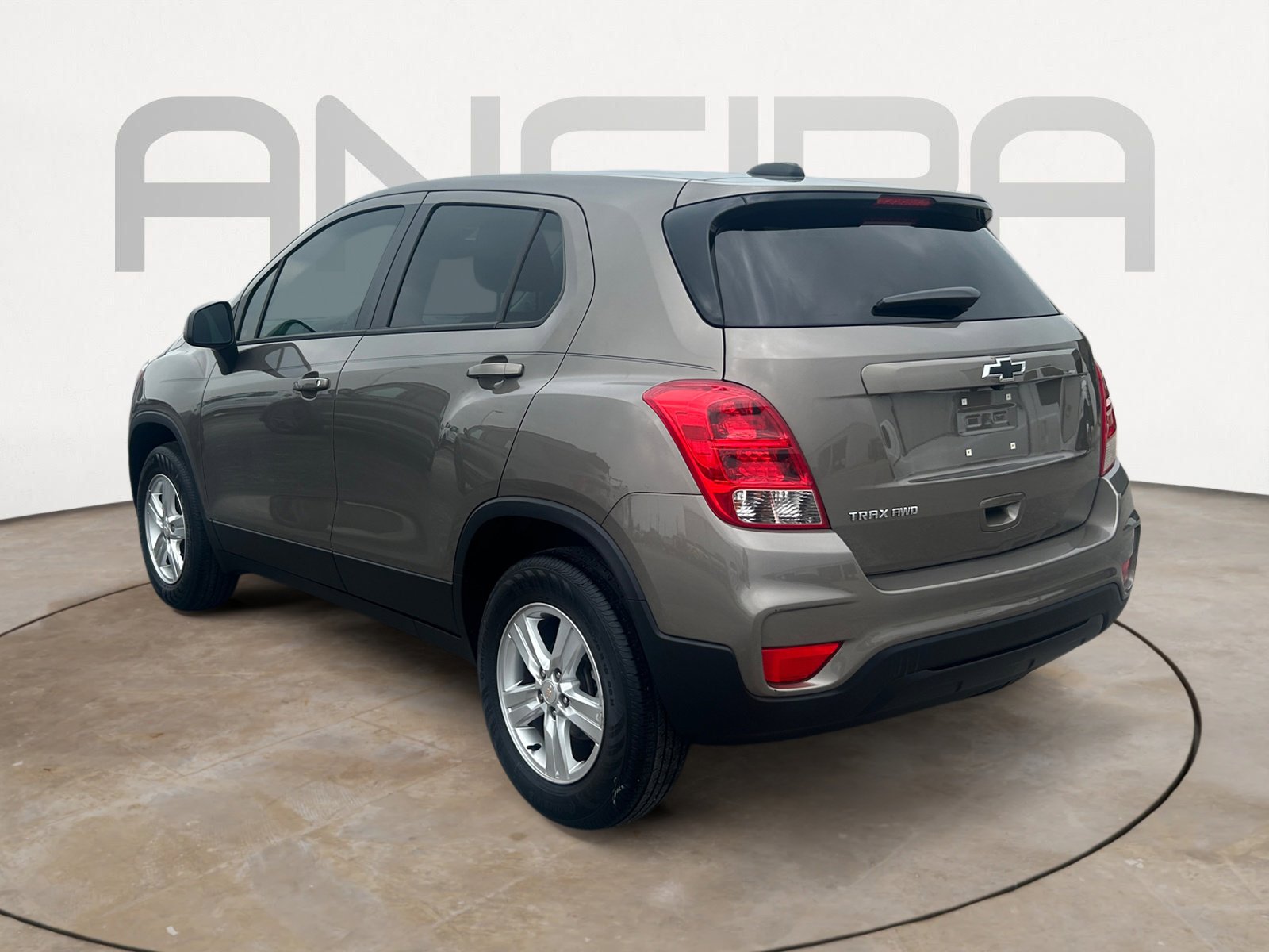 Used 2022 Chevrolet Trax LS w/ Tint and Cruise Package AWD/4WD image 8