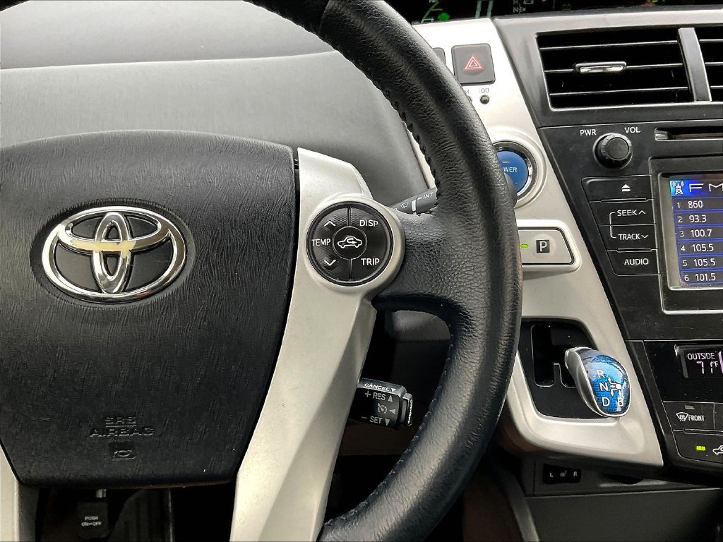 Used 2014 Toyota Prius V Five FWD image 12