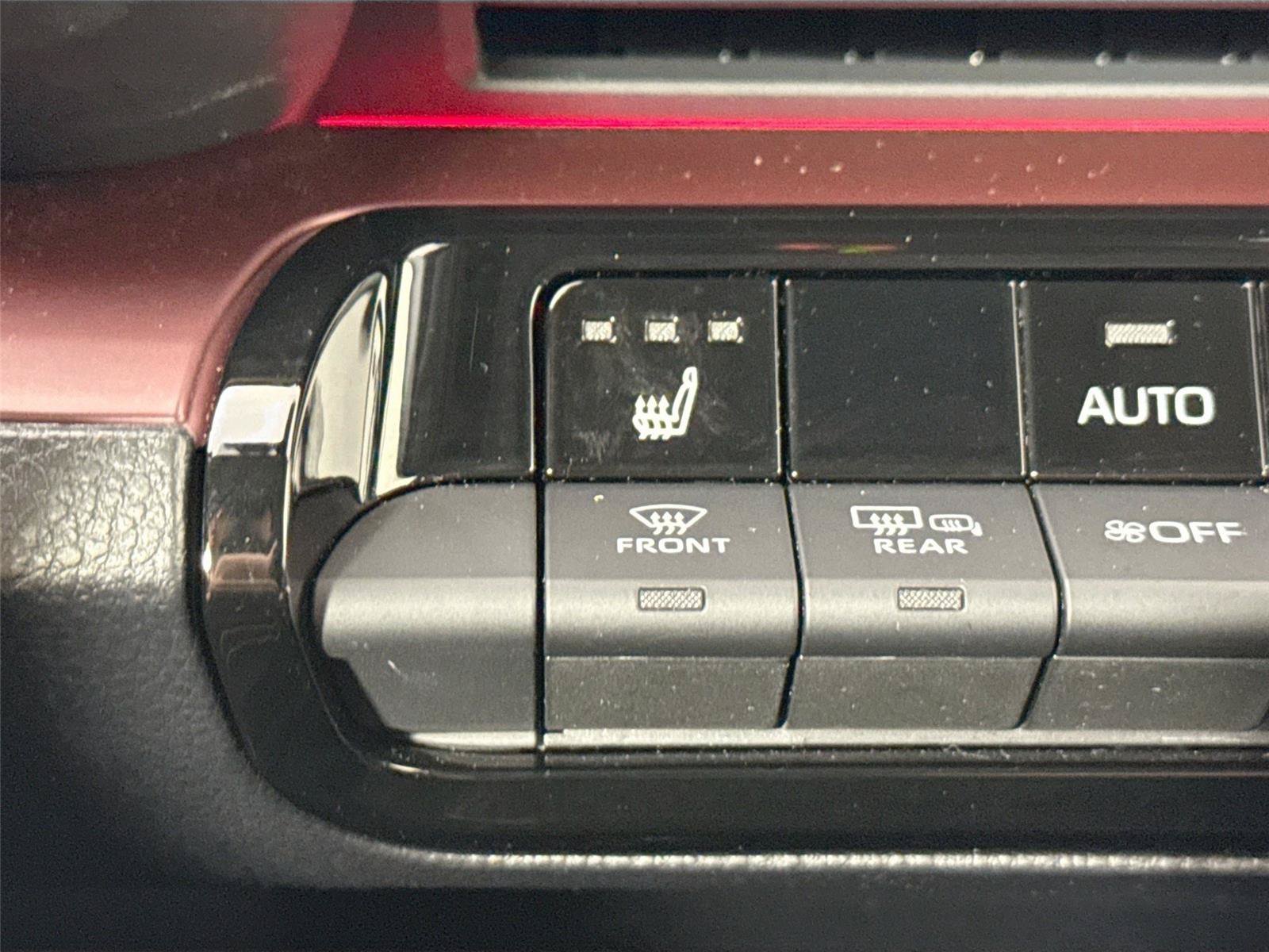 Certified 2025 Toyota Prius Plug-In Hybrid FWD image 8