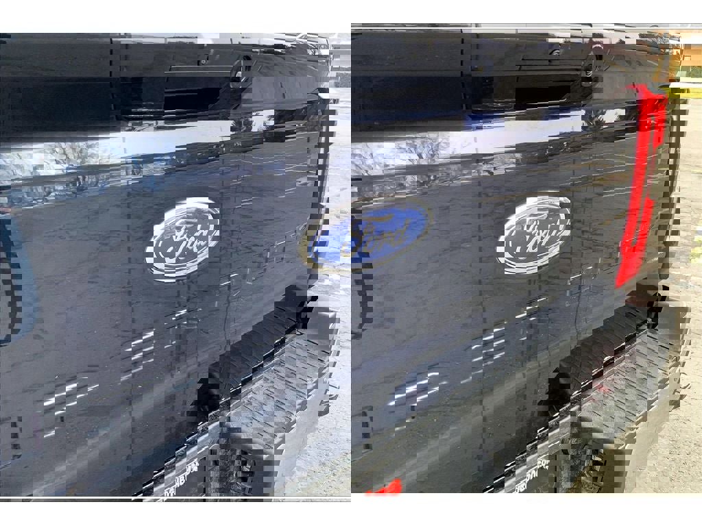 Used 2025 Ford F350 Lariat image 33